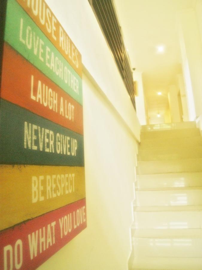 Leos Hotel Tomohon Exterior photo